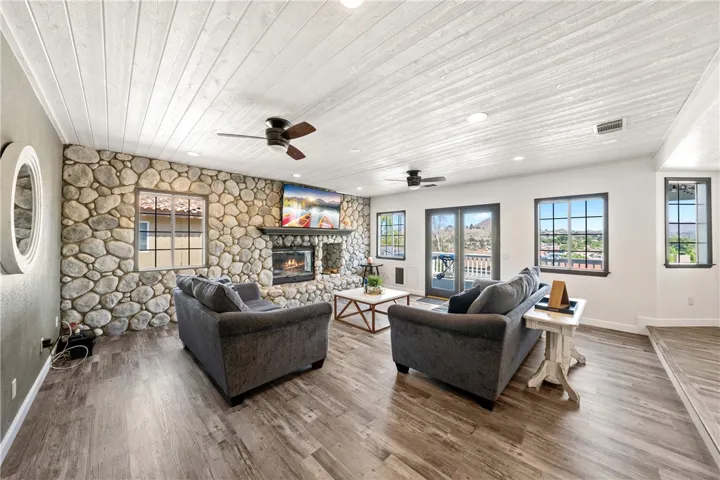 23230 Pretty Doe Drive, Canyon Lake, California 92587