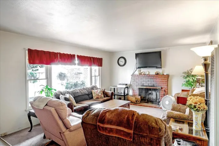 , Del Rey Oaks, California 93940