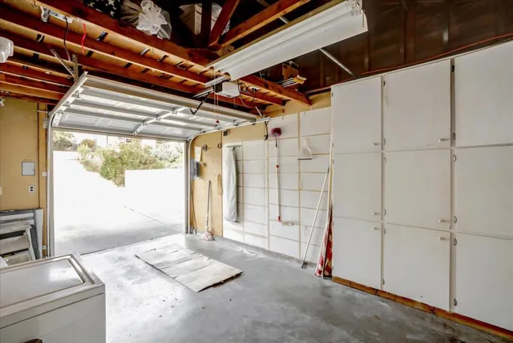 , Del Rey Oaks, California 93940