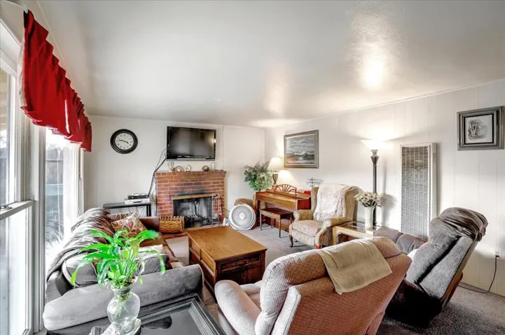 , Del Rey Oaks, California 93940