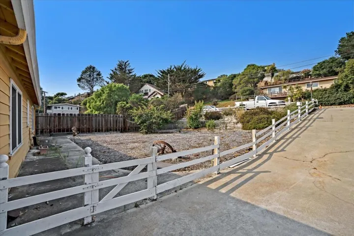 , Del Rey Oaks, California 93940
