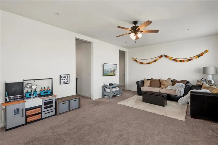 , Hollister, California 95023