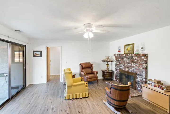 , Bradley, California 93426