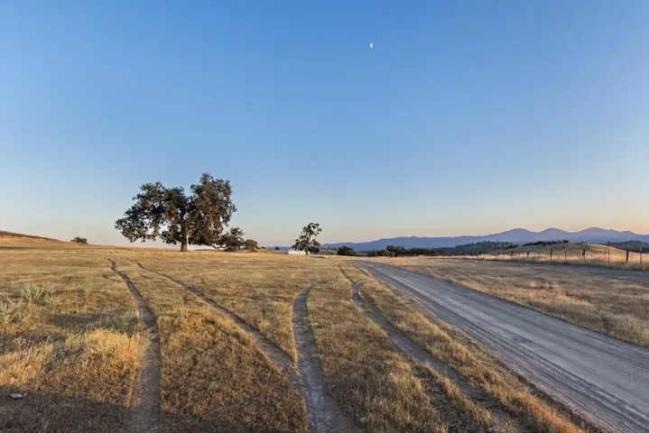 , Bradley, California 93426