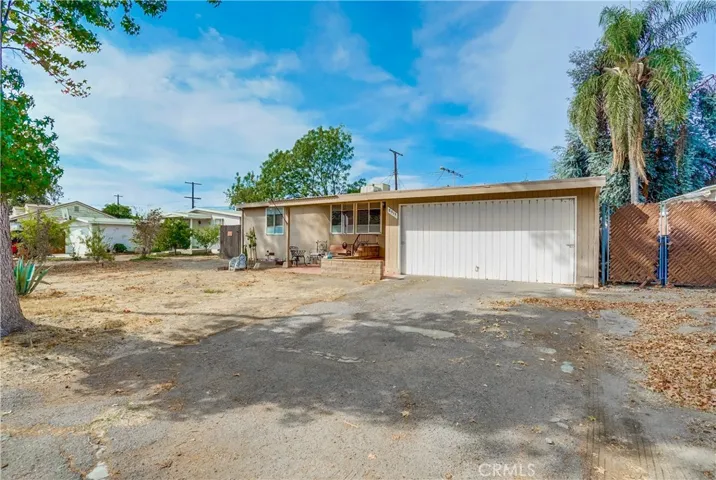8515 Matilija Avenue, Panorama City, California 91402