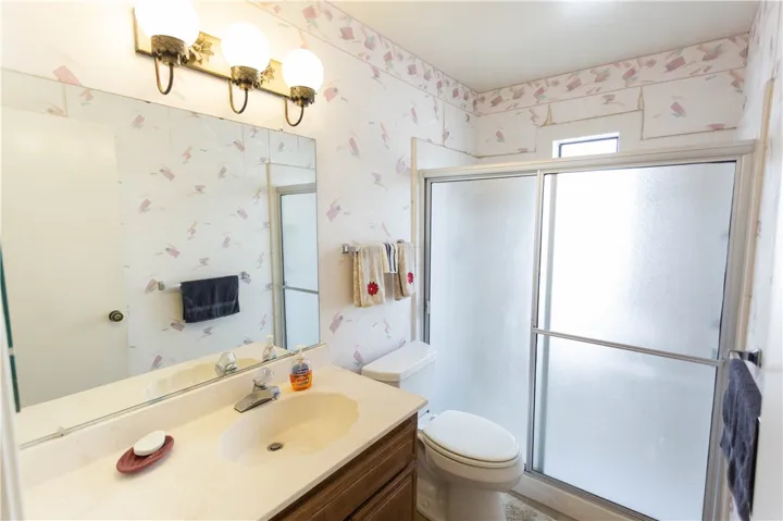 2186 Redwood Drive, Hemet, California 92545