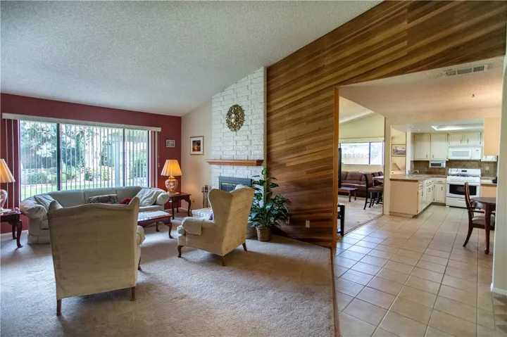 2186 Redwood Drive, Hemet, California 92545