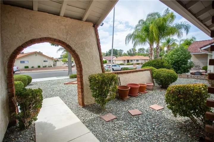 2186 Redwood Drive, Hemet, California 92545