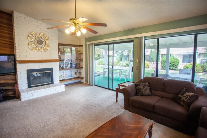 2186 Redwood Drive, Hemet, California 92545