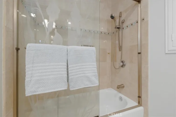 17881 Oldglen Lane, Huntington Beach, California 92649