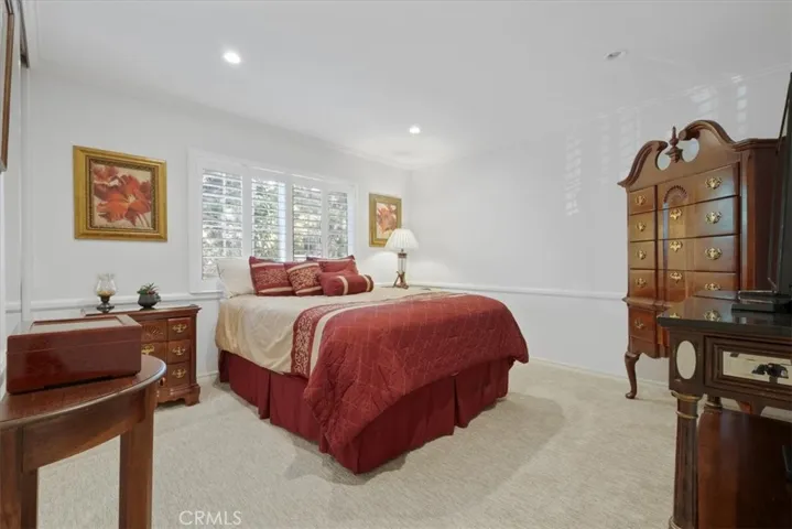 17881 Oldglen Lane, Huntington Beach, California 92649