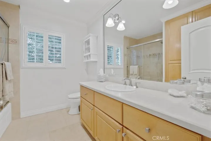 17881 Oldglen Lane, Huntington Beach, California 92649