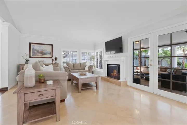17881 Oldglen Lane, Huntington Beach, California 92649