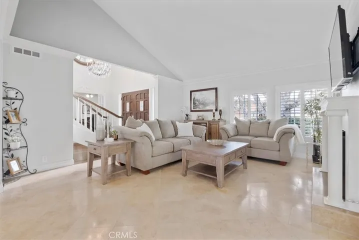 17881 Oldglen Lane, Huntington Beach, California 92649