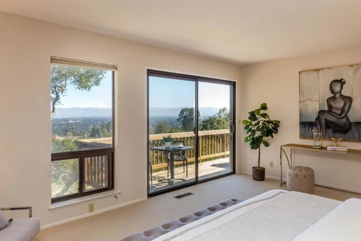 , Los Altos Hills, California 94024