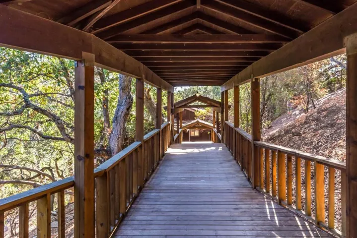 , Los Altos Hills, California 94024