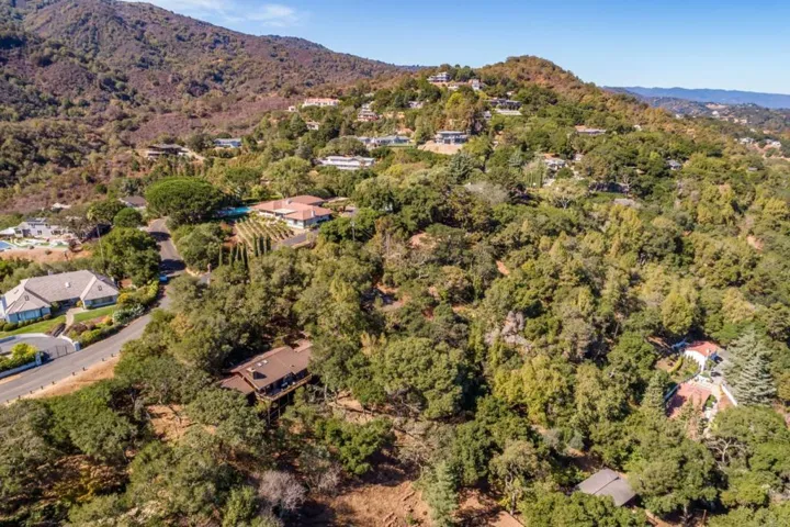 , Los Altos Hills, California 94024