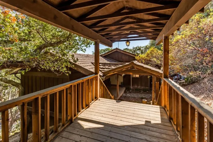 , Los Altos Hills, California 94024