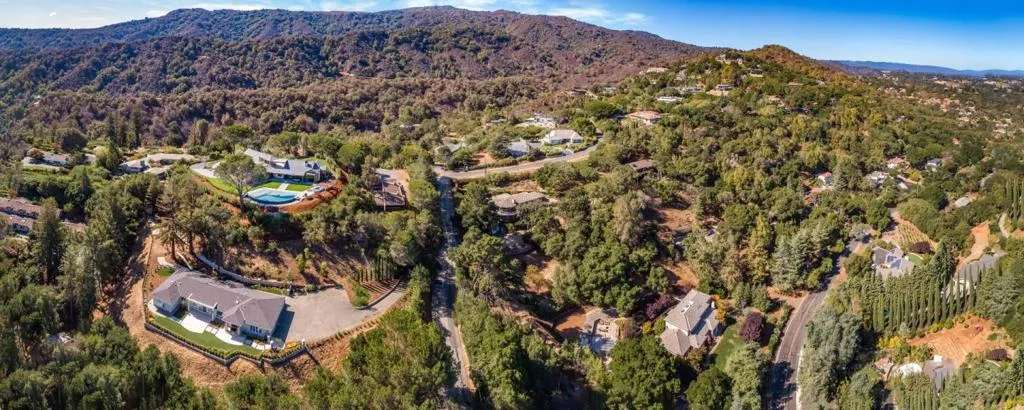 , Los Altos Hills, California 94024