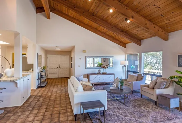 , Los Altos Hills, California 94024
