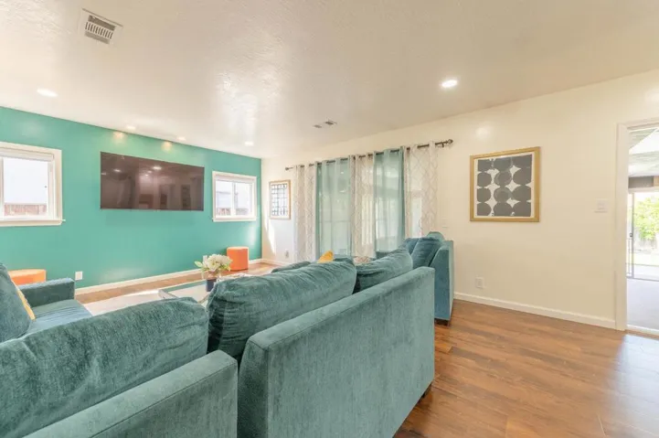, Campbell, California 95008