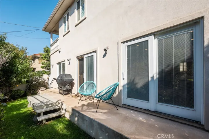 609 Elvira Avenue B, Redondo Beach, California 90277