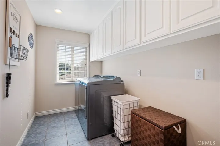 609 Elvira Avenue B, Redondo Beach, California 90277