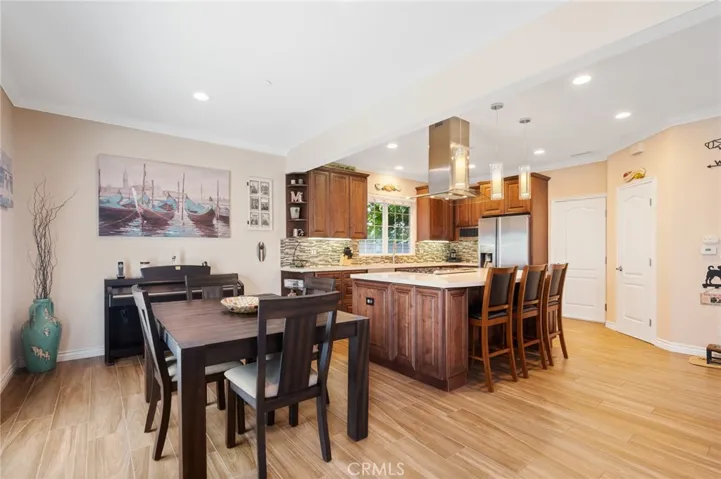 609 Elvira Avenue B, Redondo Beach, California 90277