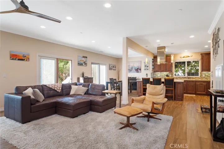 609 Elvira Avenue B, Redondo Beach, California 90277