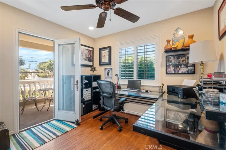 609 Elvira Avenue B, Redondo Beach, California 90277