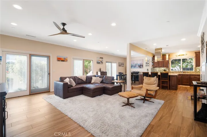 609 Elvira Avenue B, Redondo Beach, California 90277