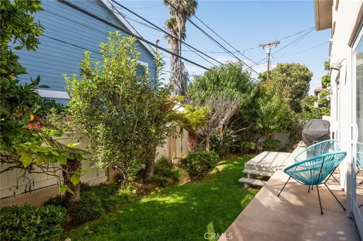 609 Elvira Avenue B, Redondo Beach, California 90277