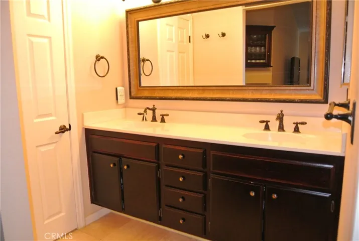 Master en-suite