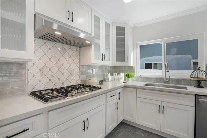70 N Craig Avenue, Pasadena, California 91107