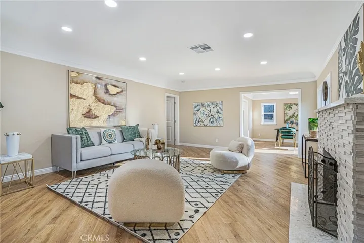 70 N Craig Avenue, Pasadena, California 91107