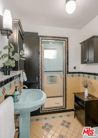 5166 Loleta Avenue, Los Angeles, California 90041