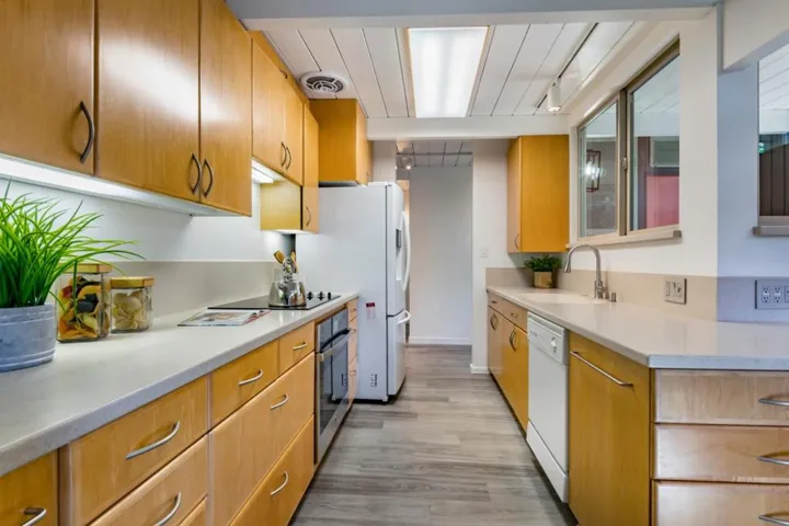, Mountain View, California 94043