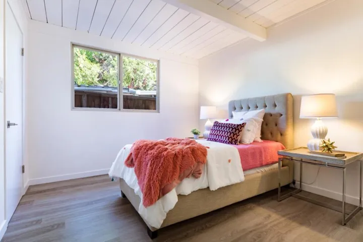 , Mountain View, California 94043