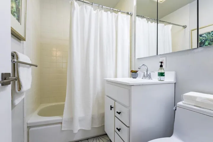 , Mountain View, California 94043