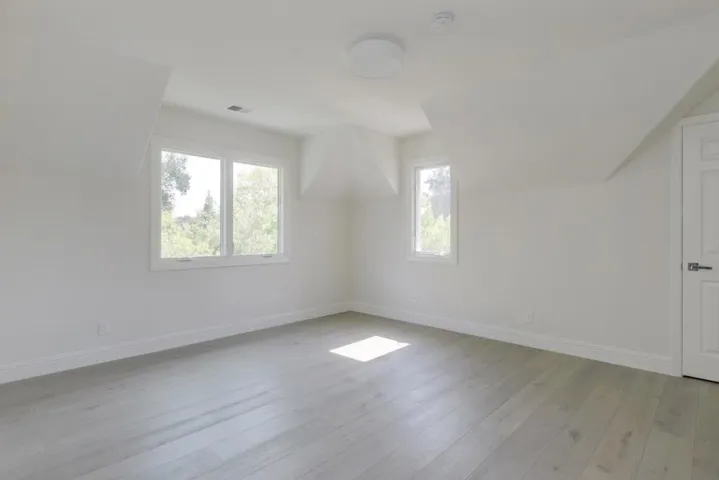 , Los Altos, California 94022