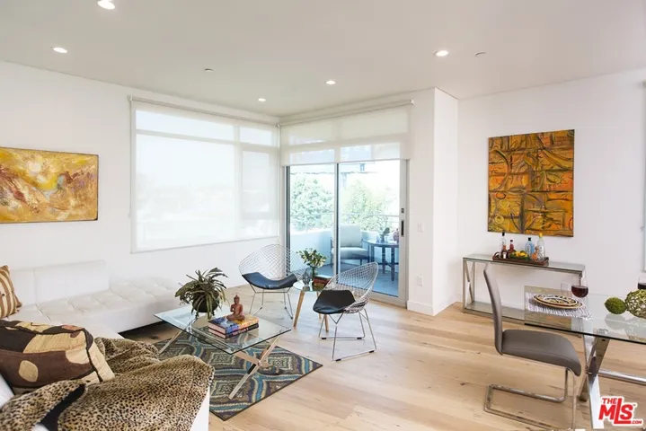 938 S Orange Grove Avenue 205, Los Angeles, California 90036
