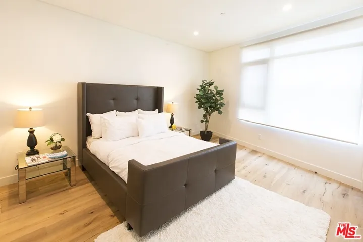 938 S Orange Grove Avenue 205, Los Angeles, California 90036