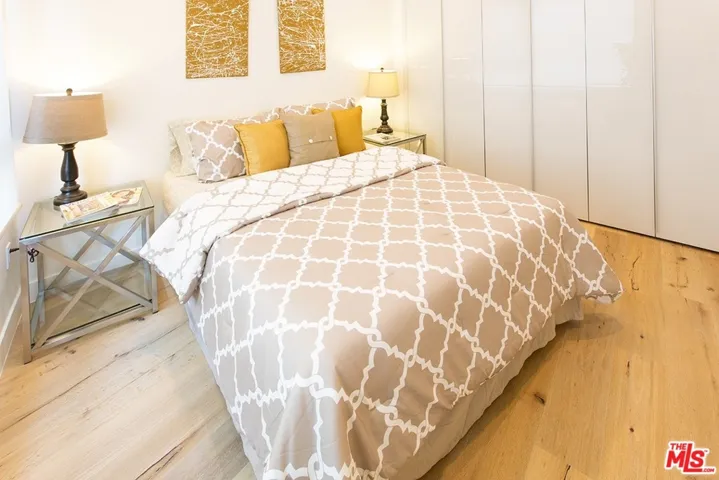 938 S Orange Grove Avenue 205, Los Angeles, California 90036
