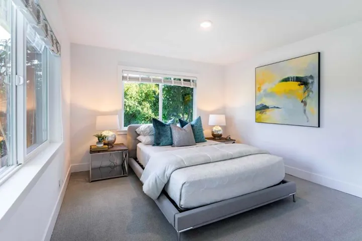 , Los Altos Hills, California 94022