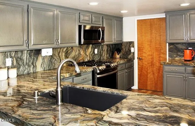 Kitchen 2