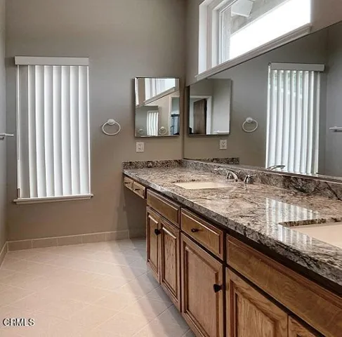 Master Vanity