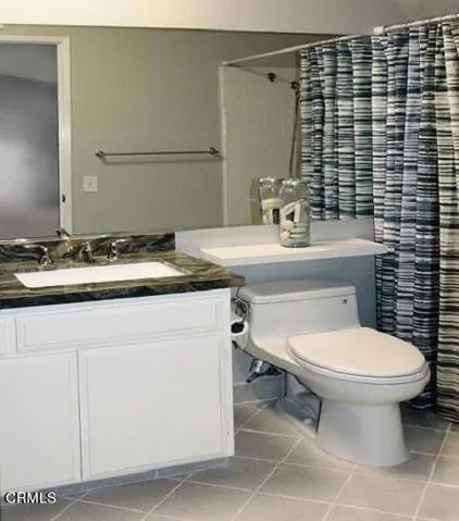 Upstairs Full Bath