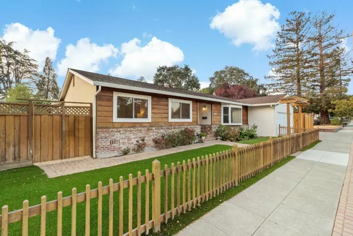 , Redwood City, California 94061