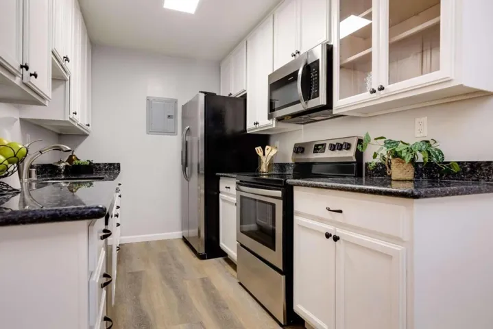 , Palo Alto, California 94303