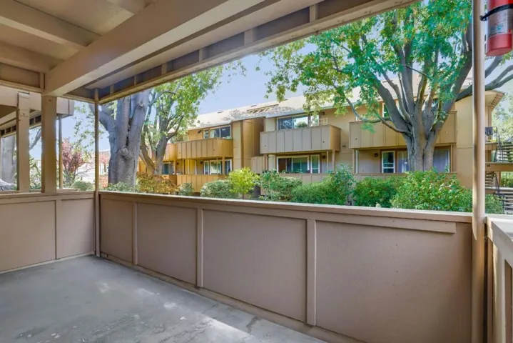 , Palo Alto, California 94303